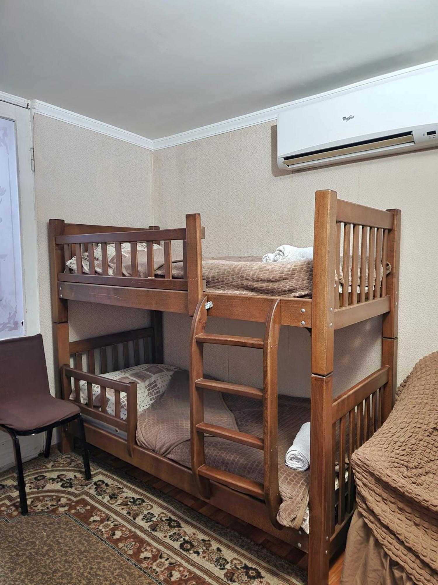Guesthouse Ttt ティビリシ エクステリア 写真